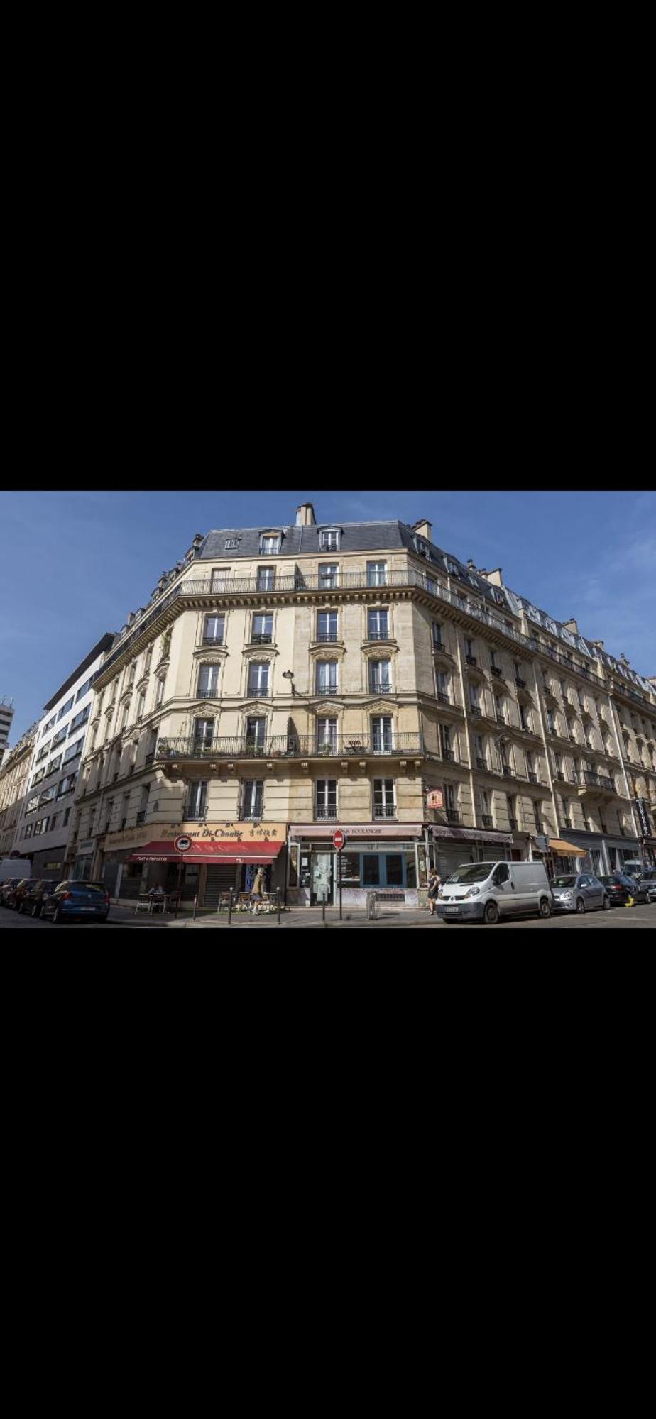 Beautiful Three-room Near Pantheon *